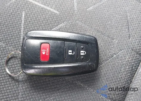 2021 Toyota Rav4 Xle z USA, uszkodzony, nr VIN 2T3W1RFV9MC106111